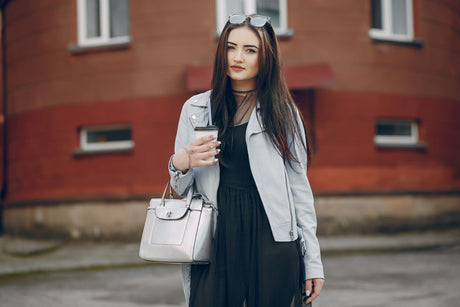 Chic Simplicity: The Allure of Simple and Elegant Shoulder Bags for Effortlessly Stylish Looks