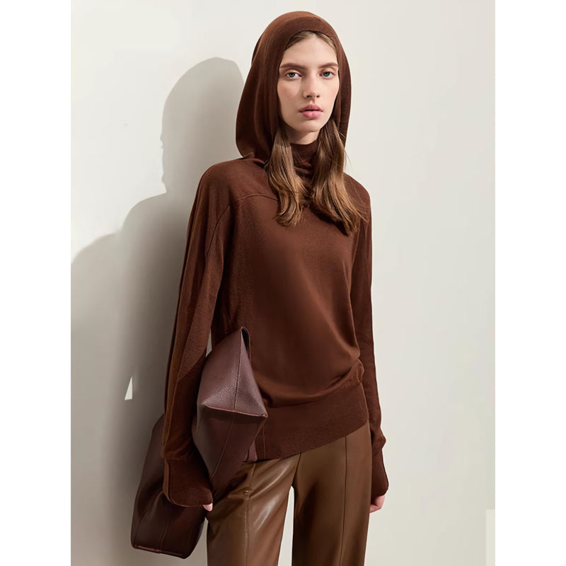 Minimalistischer Slim-Fit-Pullover mit Kapuze