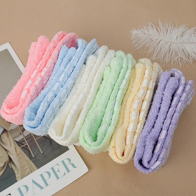 Kuschelige rutschfeste Indoor-Socken aus Korallensamt für Damen