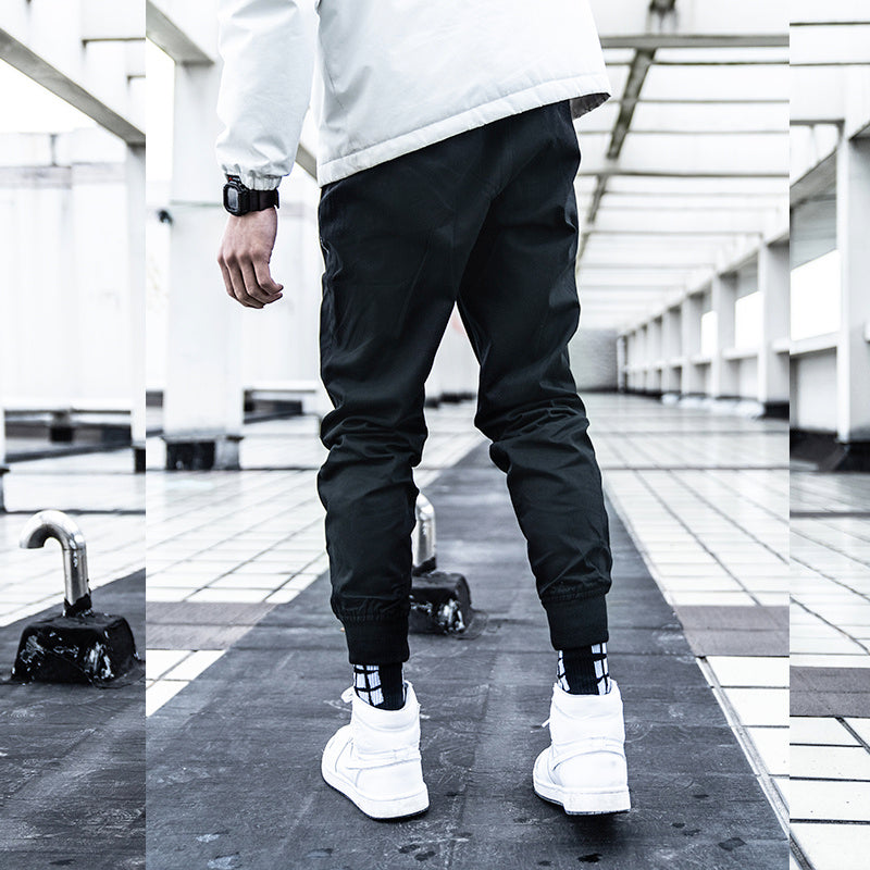 Einfache Fesselhose für Herren im Sport- und Freizeitbereich