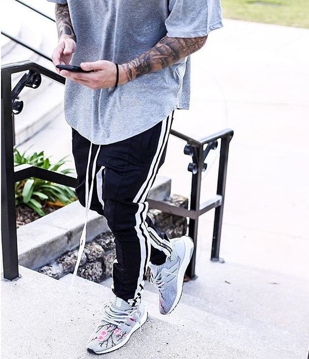 Zwei Bars seitlich weiße Seite Retro Street Casual High Street kleine Füße geschnittene Hose