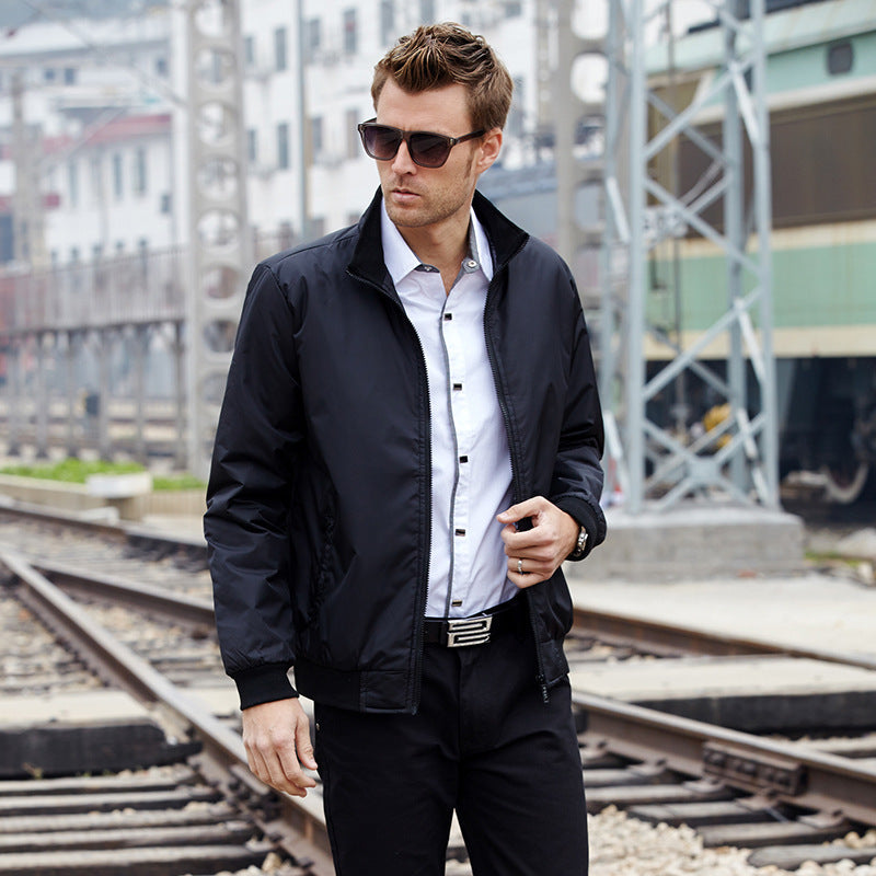 Chaqueta de cuello alto y corte entallado para hombre