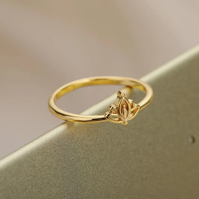 Lotusblumenring aus Edelstahl – Eleganter Hochzeits- und Verlobungsring für Frauen