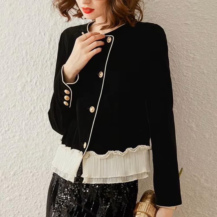 Chaqueta elegante de mujer con parches de encaje en contraste: abrigo elegante para primavera/verano