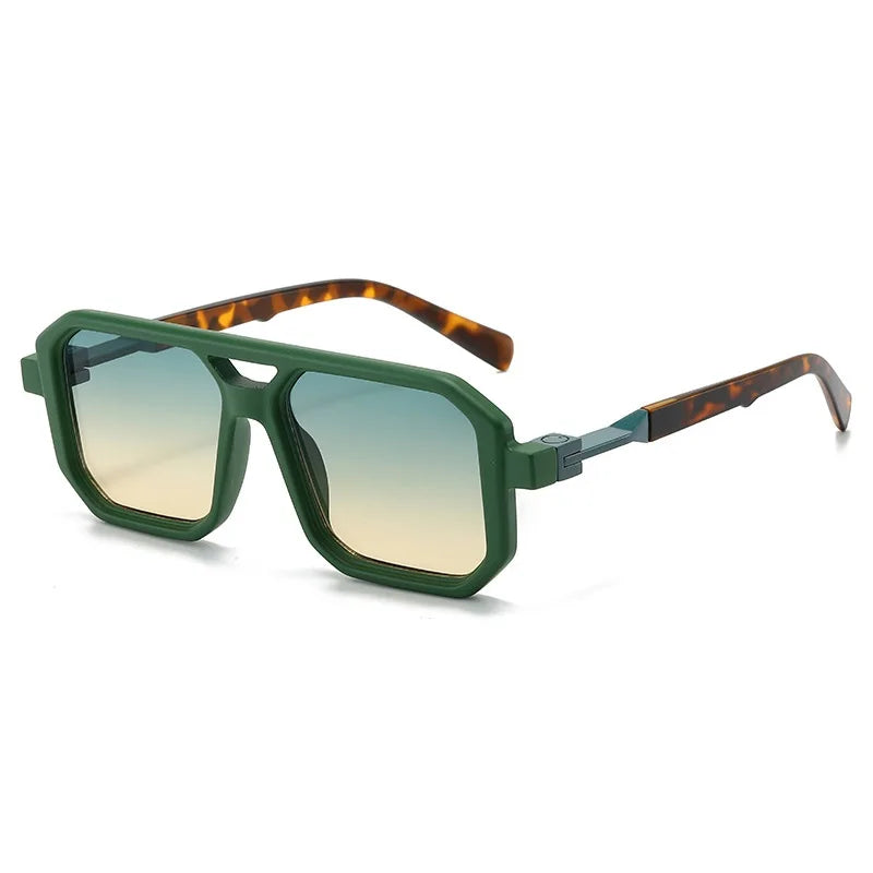 Eckige Pilotensonnenbrille im Retro-Look