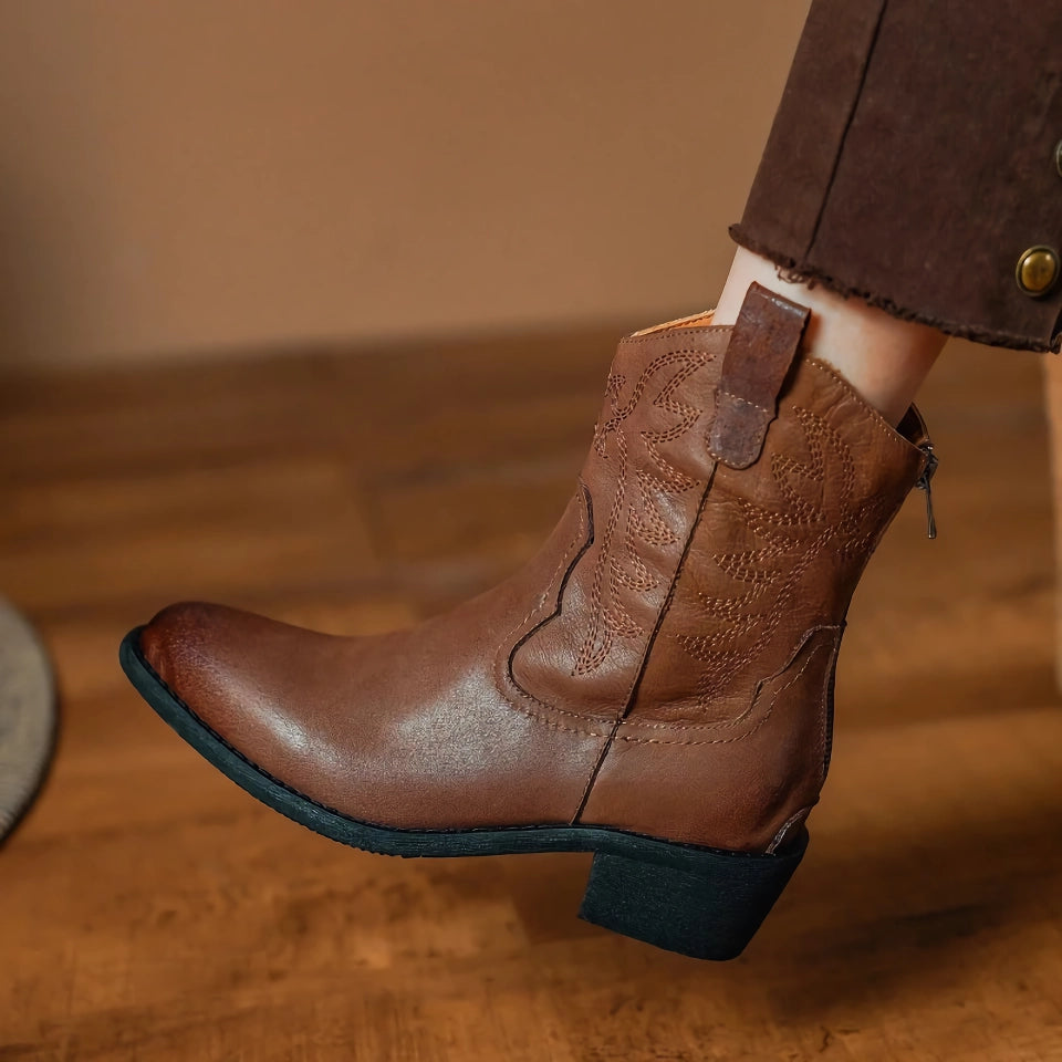 Botines elegantes de tacón alto estilo retro con punta de vaquero