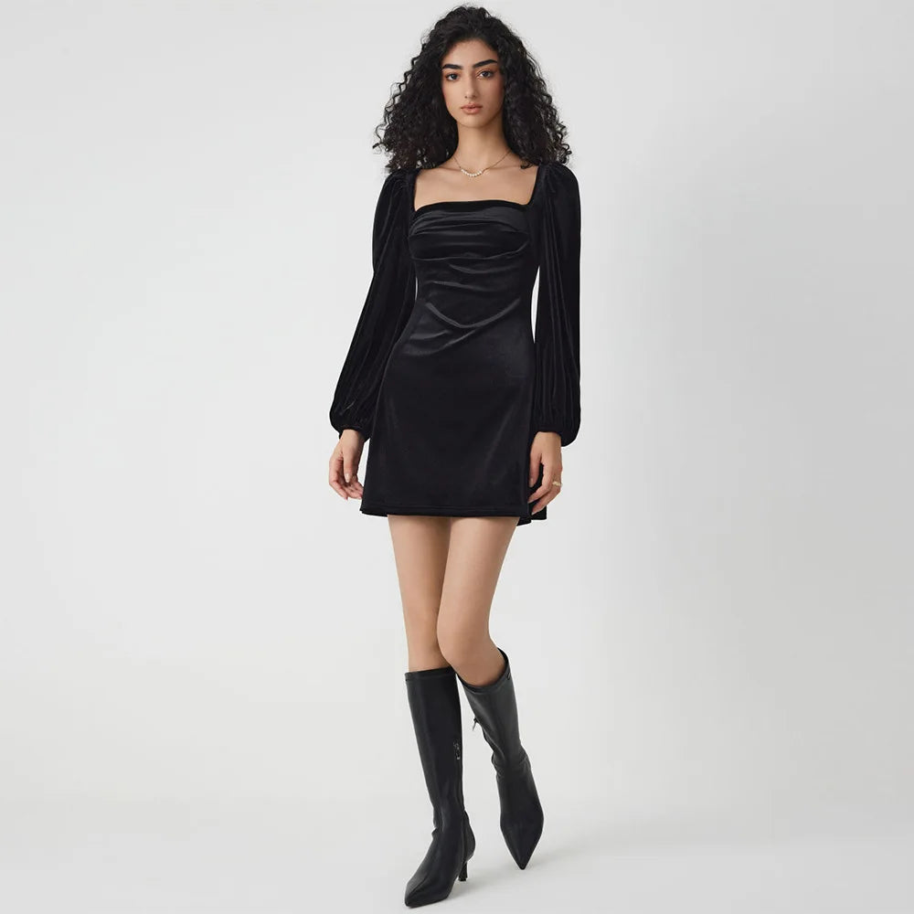 Vestido mini ajustado de terciopelo con escote cuadrado y manga larga para mujer