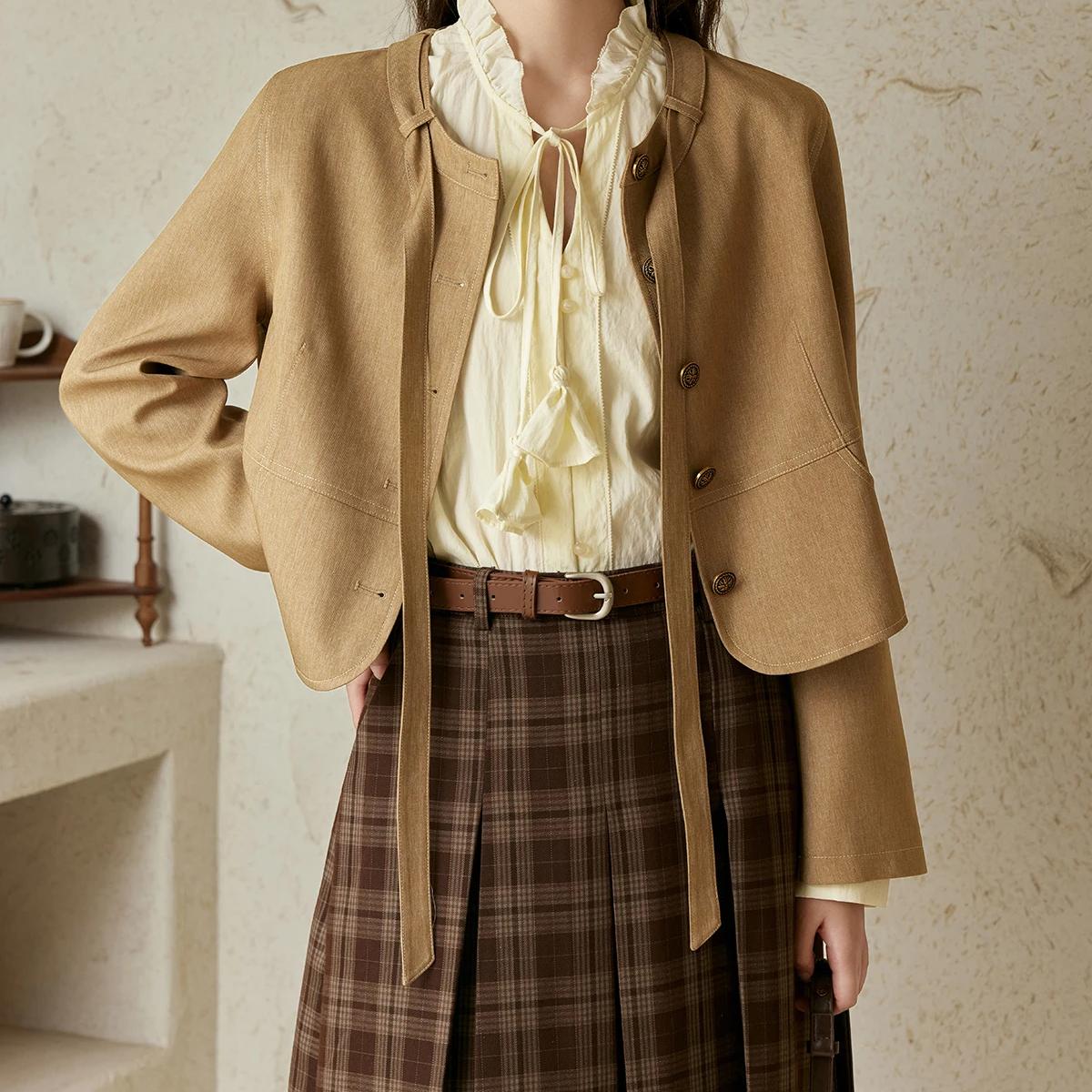 Schicke Herbst-Kurzjacke mit Schnürung für Damen