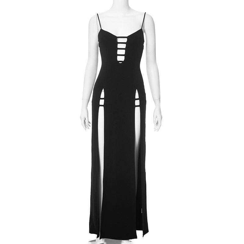 Vestido ajustado con abertura transparente y tirantes de color liso