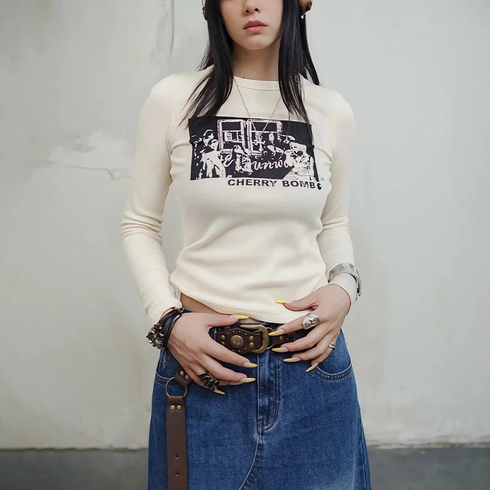 Cherry Bomb Langarm-T-Shirt mit schmaler Passform für Damen