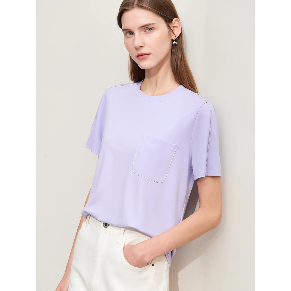 Camiseta minimalista informal de manga corta y cuello redondo para mujer