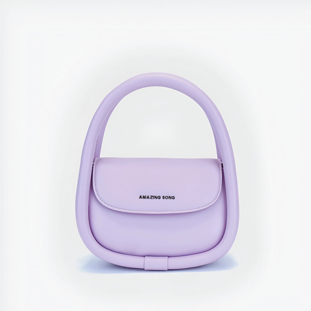 Bolso bandolera trapezoidal mediano de piel