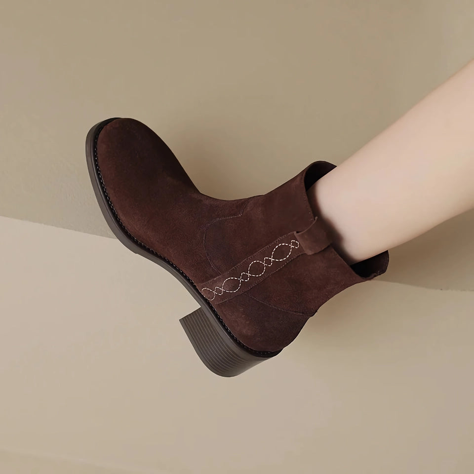 Botines elegantes de ante otoñal para mujer