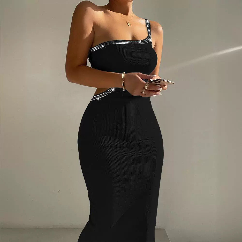 Vestido ajustado con atuendo para perforar el abdomen