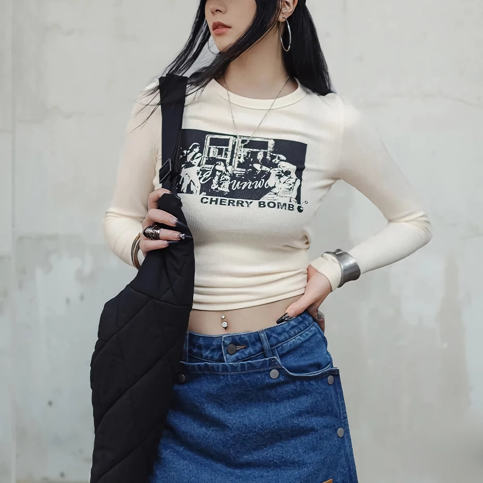Cherry Bomb Langarm-T-Shirt mit schmaler Passform für Damen