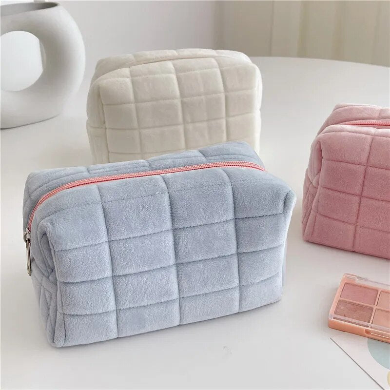 Bolsa de cosméticos de piel de felpa: bolsa de maquillaje de viaje con cremallera