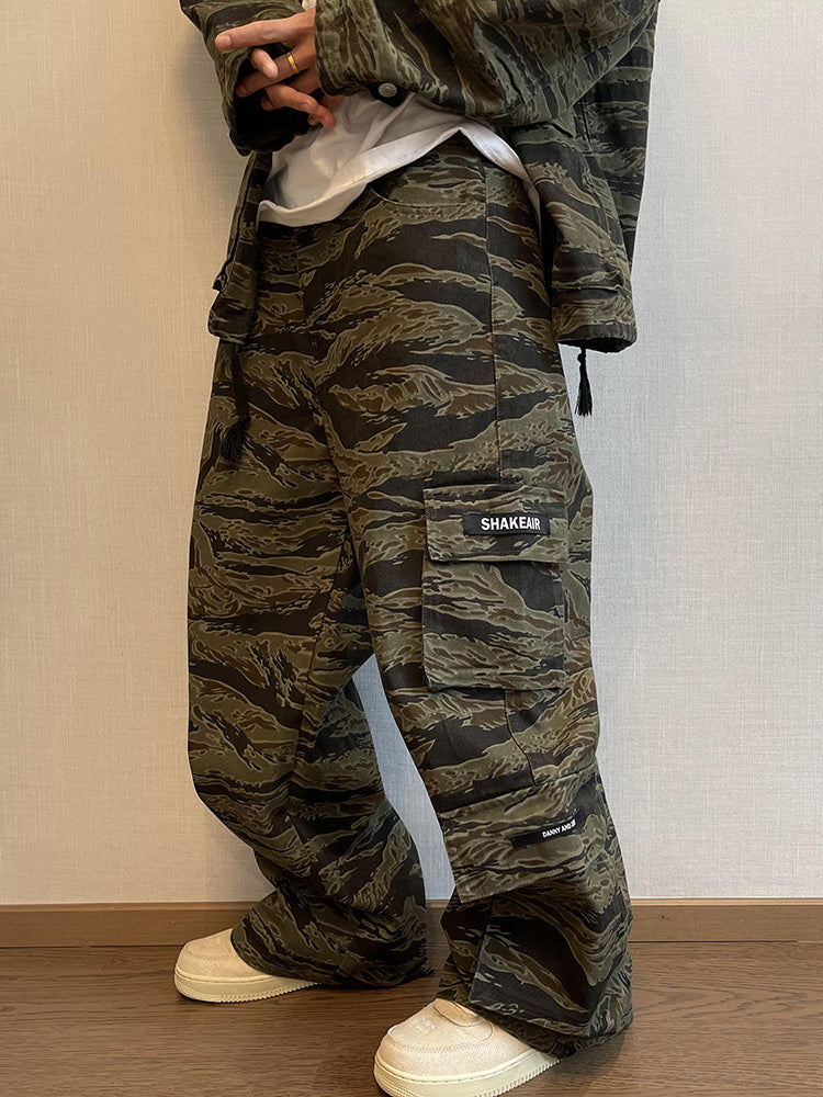 Pantalones de pierna recta para hombre con bolsillos y estampado de tigre holgados y camuflaje