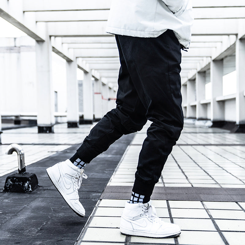 Einfache Fesselhose für Herren im Sport- und Freizeitbereich
