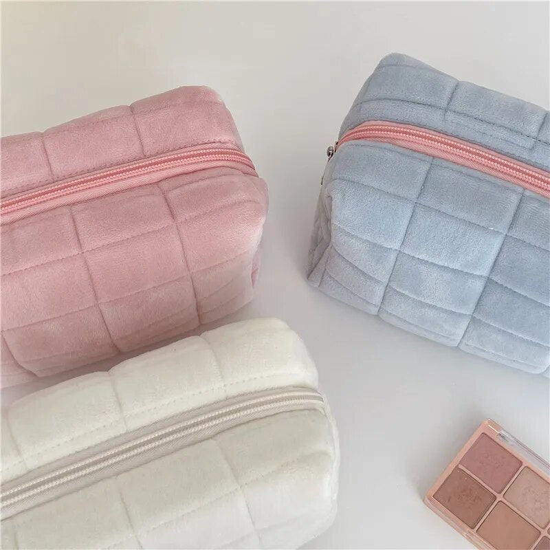 Bolsa de cosméticos de piel de felpa: bolsa de maquillaje de viaje con cremallera