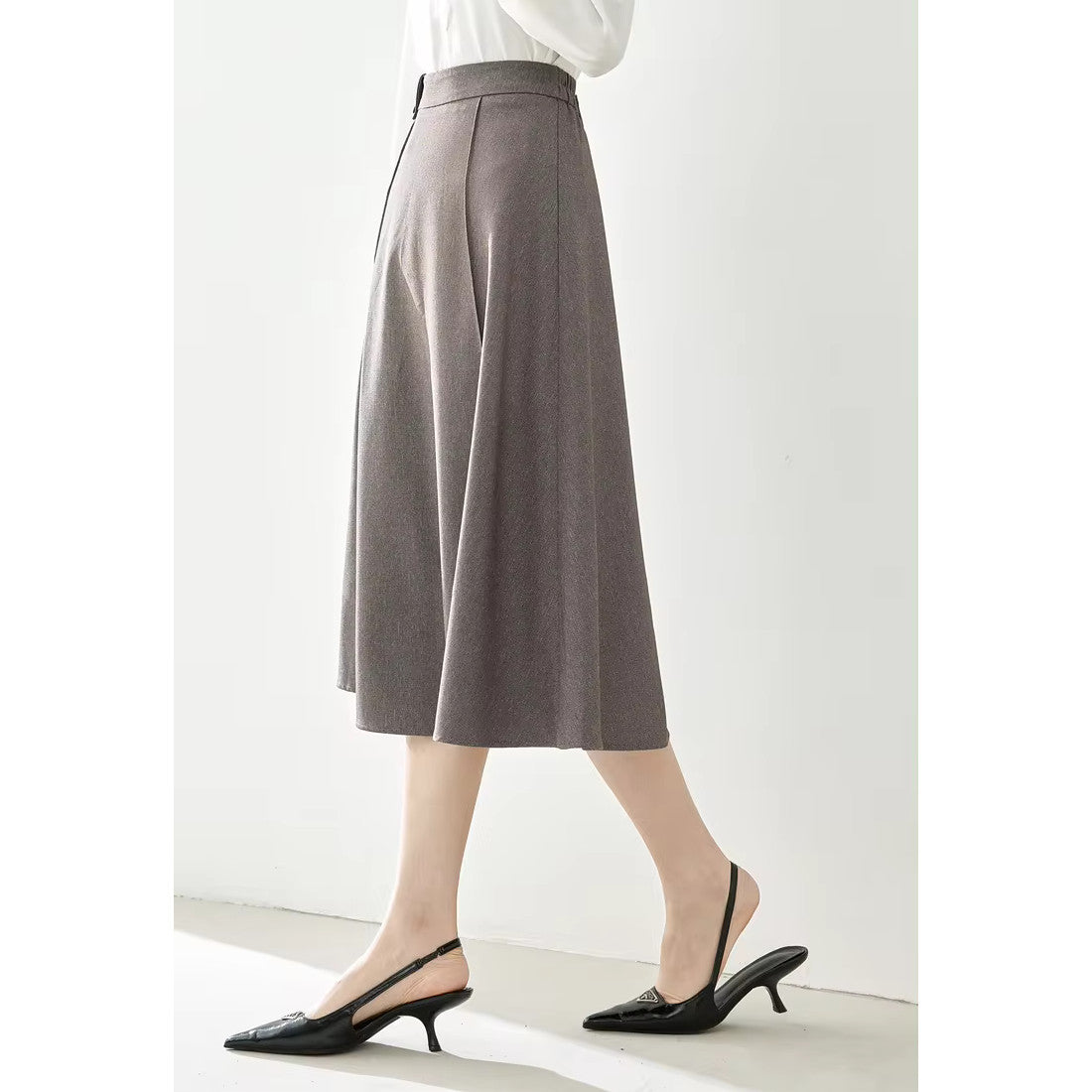 Falda midi elegante de cuadros color café para mujer