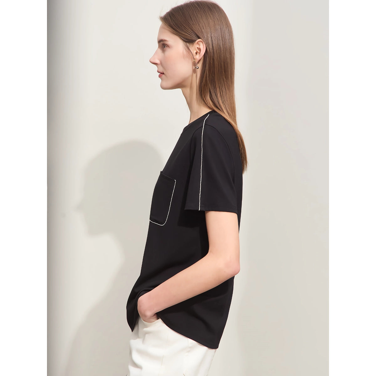 Camiseta minimalista informal de manga corta y cuello redondo para mujer