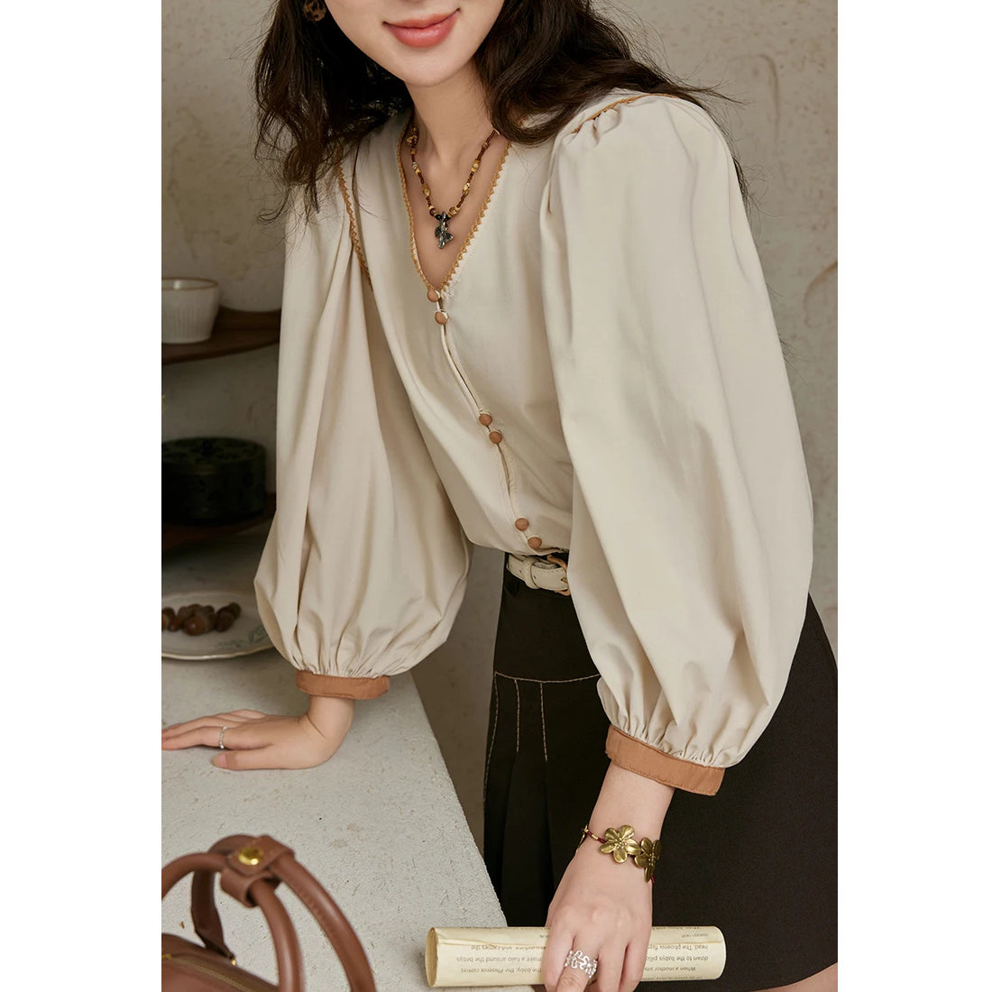 Camisa informal con mangas abullonadas y escote en V estilo retro francés para mujer