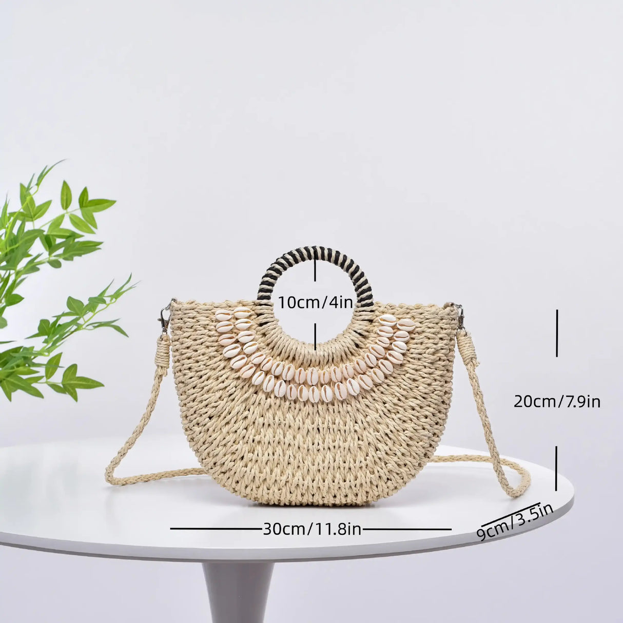 Bolso bandolera de playa tejido a mano con conchas marinas y paja