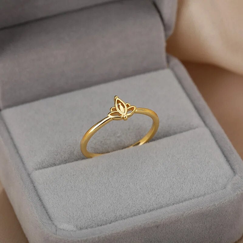 Lotusblumenring aus Edelstahl – Eleganter Hochzeits- und Verlobungsring für Frauen