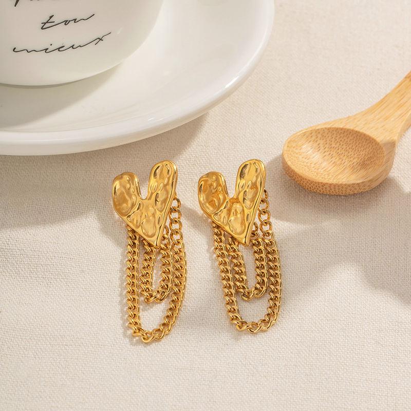 Pendientes colgantes con borlas en forma de corazón de acero inoxidable chapado en oro de 18 quilates