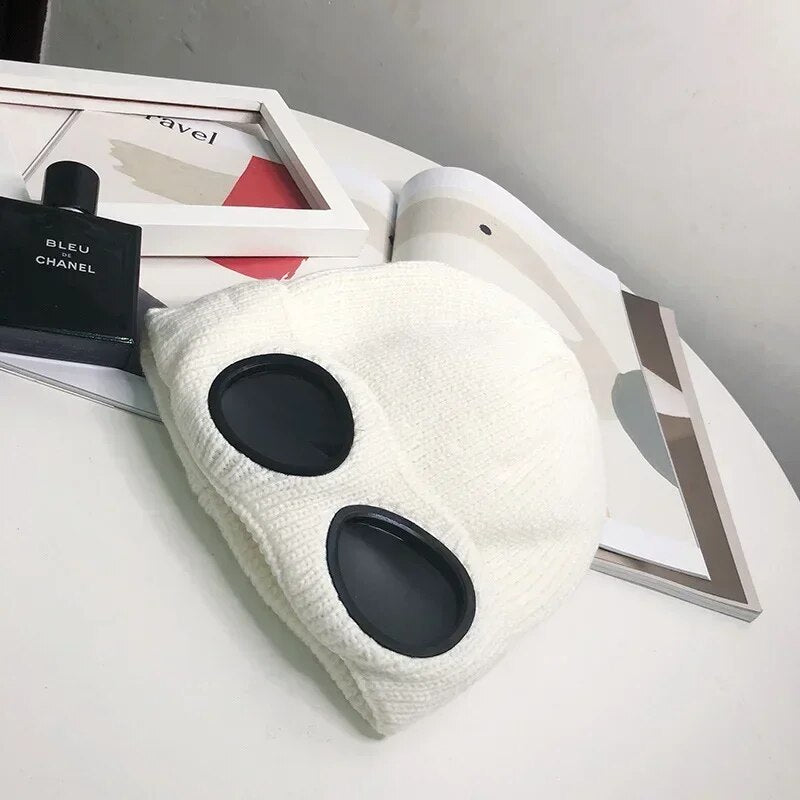 Gorro de invierno de punto con gafas integradas
