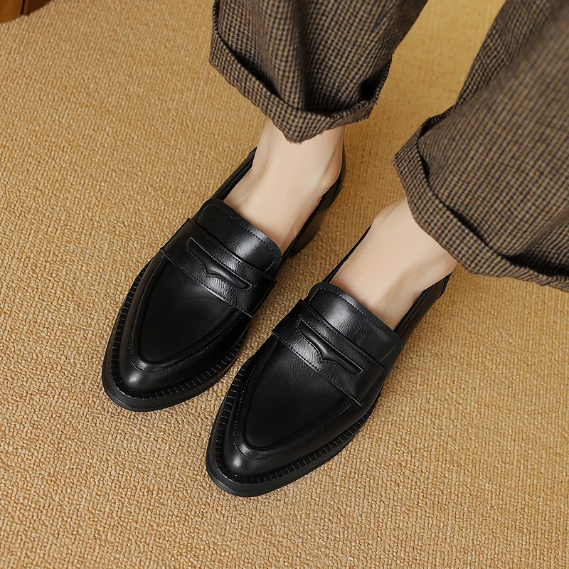 Zapatos de salón clásicos de piel auténtica con tacón cuadrado