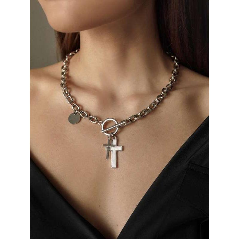 Trendige Halskette mit Kreuz-Herz-Anhänger für Damen – elegantes Pullover-Accessoire