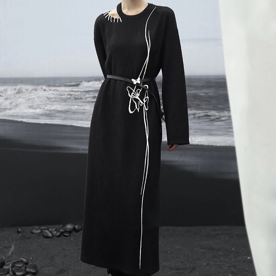 Schickes schwarzes Strickpulloverkleid mit Stickerei für Damen