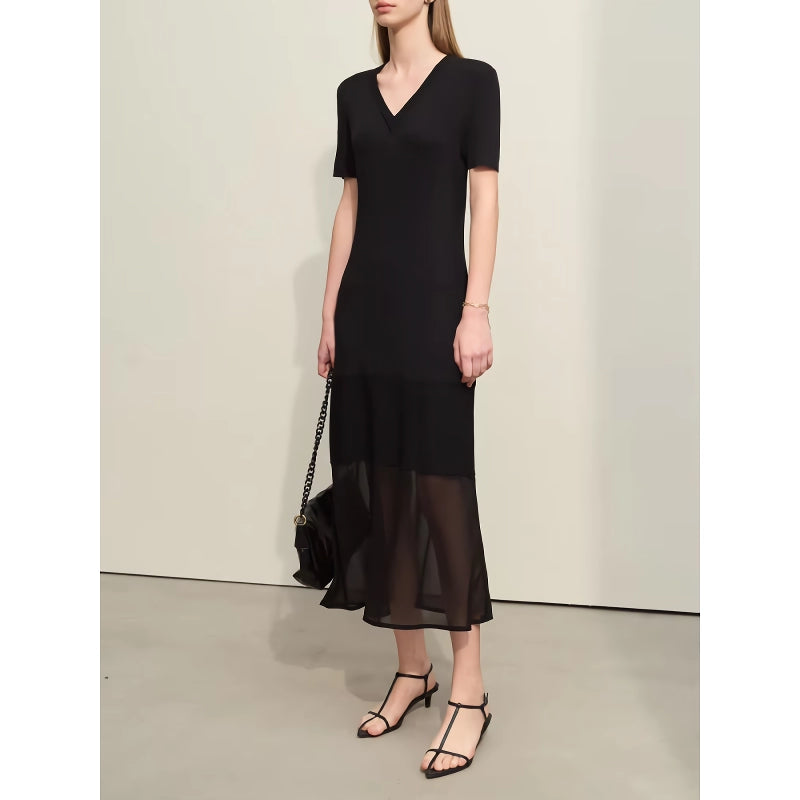 Vestido de punto con escote en V y mangas cortas unidas con gasa