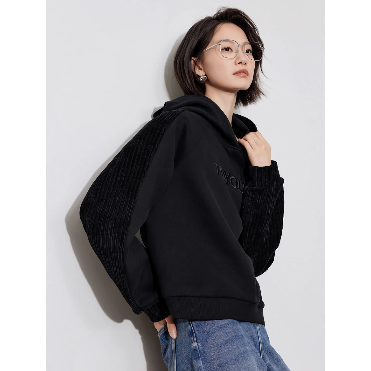 Damen-Kapuzenpullover aus Fleece mit Stickerei