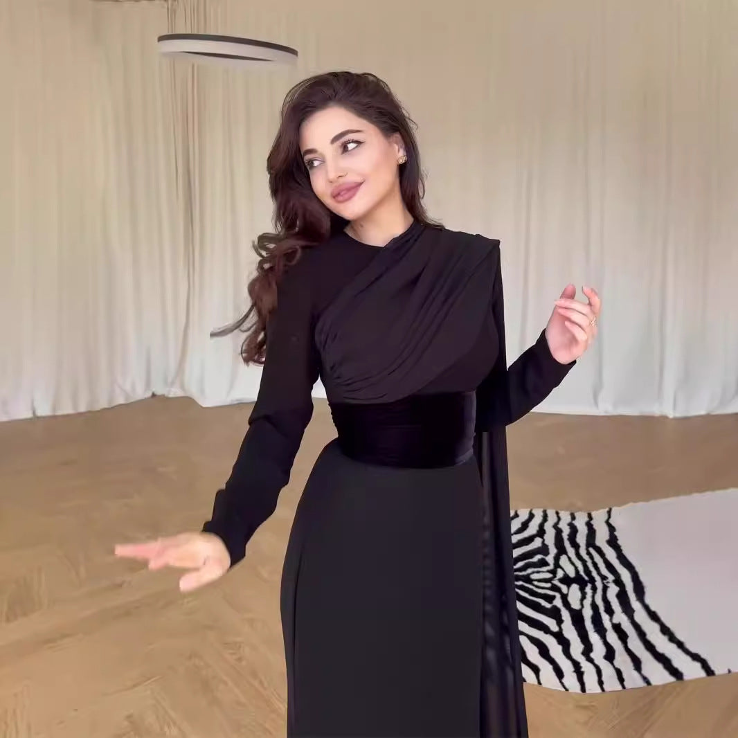 Vestido chal de terciopelo con costuras y mangas largas a la moda