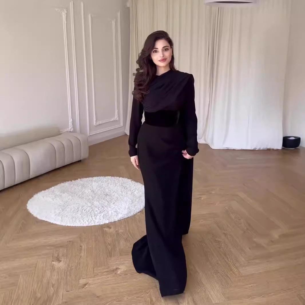 Vestido chal de terciopelo con costuras y mangas largas a la moda