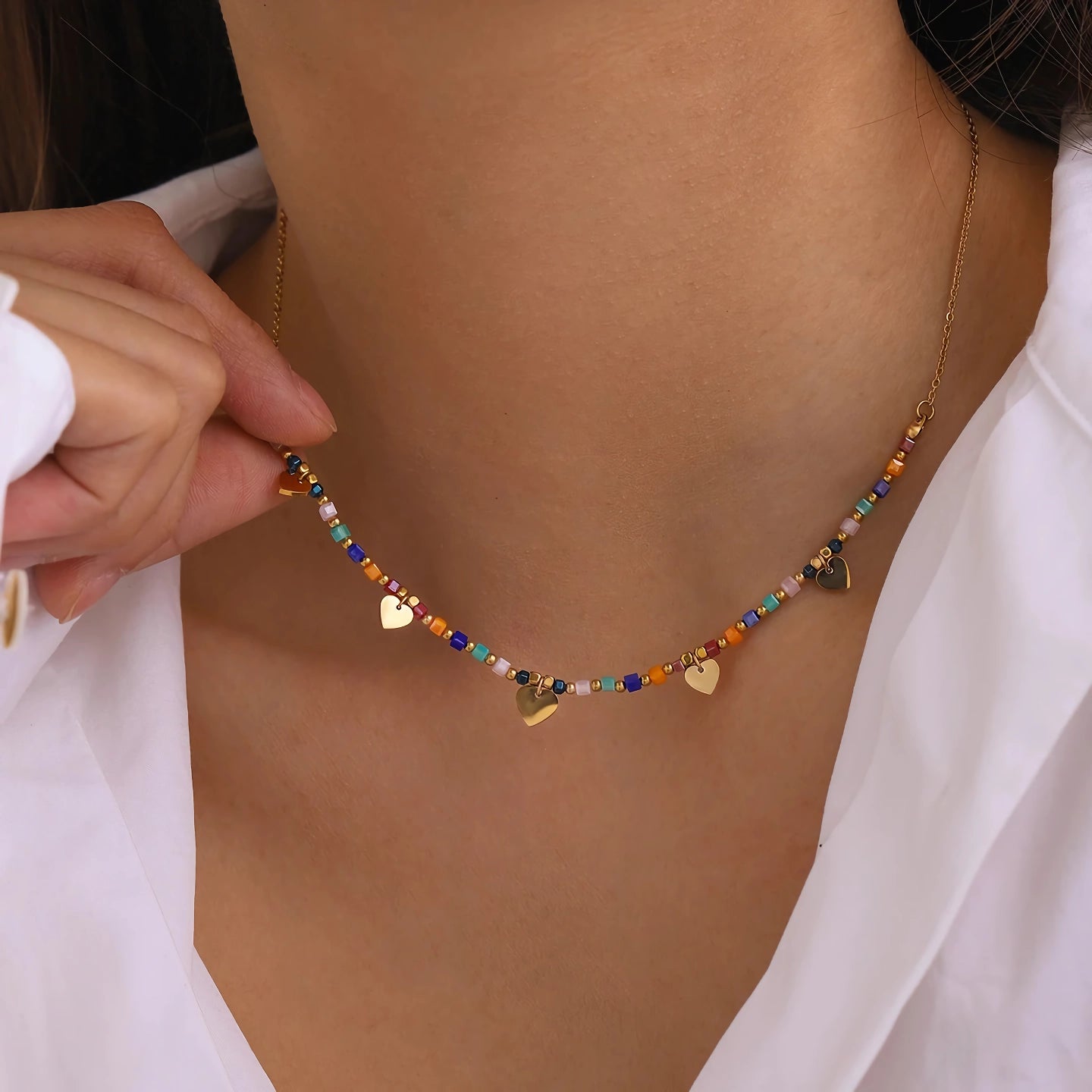 Collar de lentejuelas con forma de corazón de acero inoxidable bañado en oro de 18 quilates