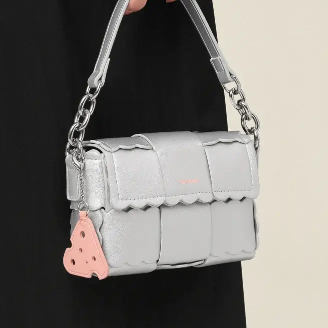 Elegante gewebte Kissenhandtasche