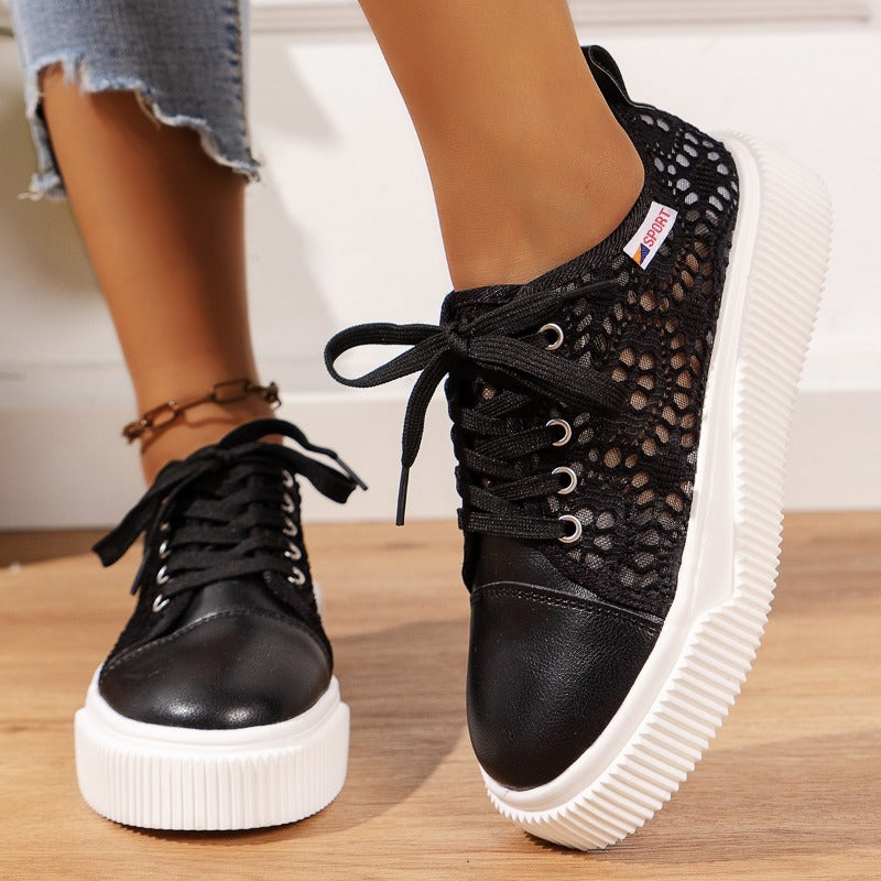 Moderne, atmungsaktive Freizeitschuhe mit Schnürung und dicker Sohle