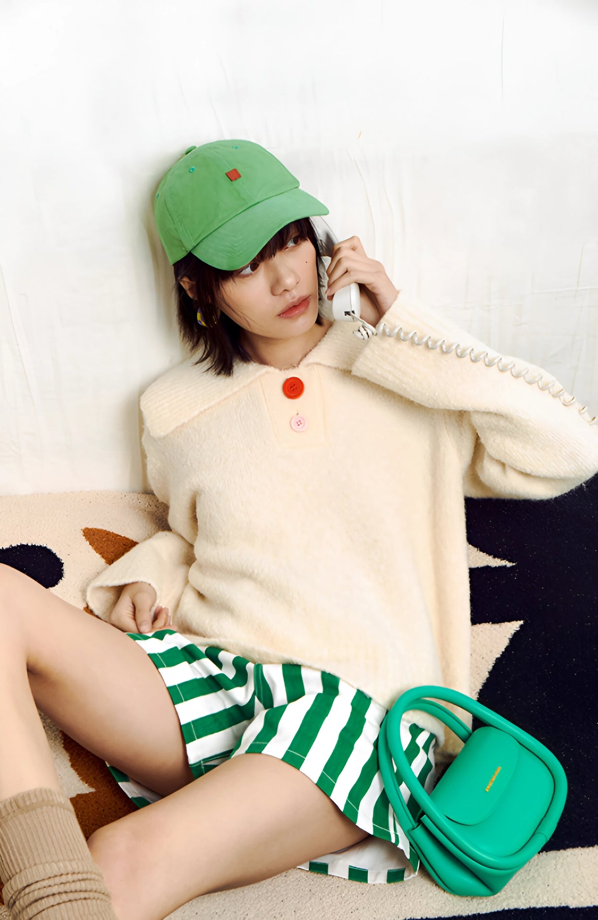 Bolso bandolera trapezoidal mediano de piel