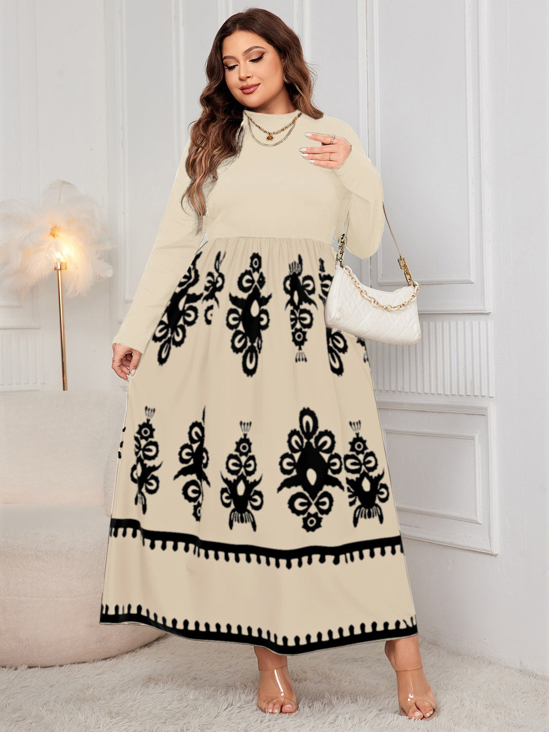 Vestido holgado de manga larga con estampado negro de talla grande