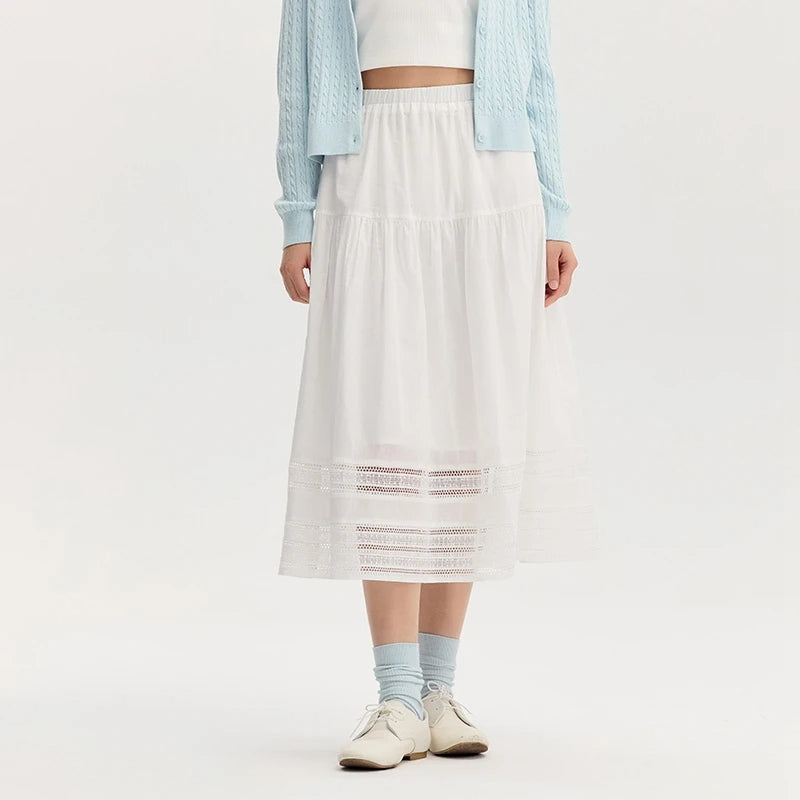 Falda midi elegante con dobladillo de encaje
