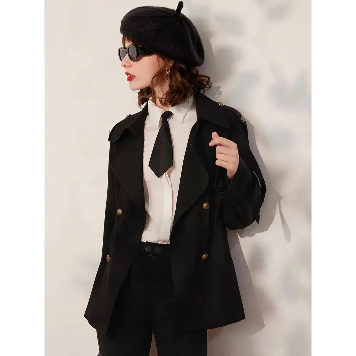 Gabardina elegante de doble botonadura para mujer