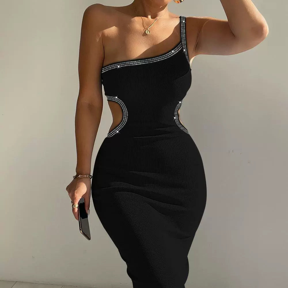 Vestido ajustado con atuendo para perforar el abdomen