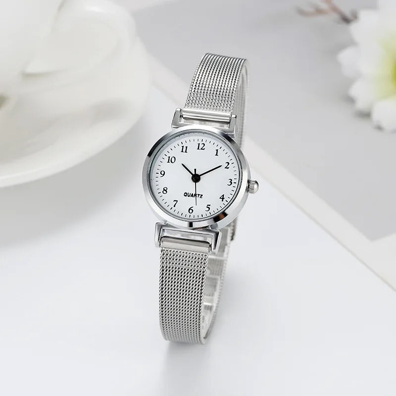Reloj de moda para mujer en acero inoxidable plateado