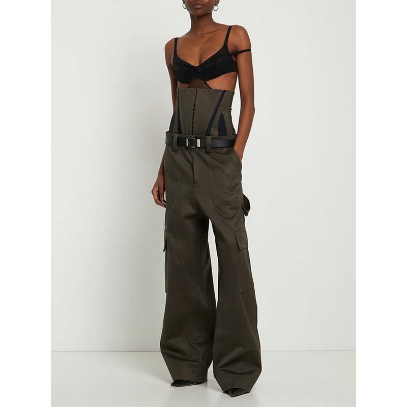 Pantalón cargo slim fit en contraste con faja removible