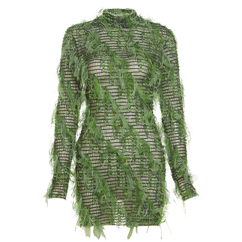 Schlankheitskleid mit hoher Taille und Nähten