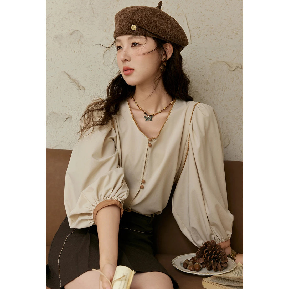 Camisa informal con mangas abullonadas y escote en V estilo retro francés para mujer