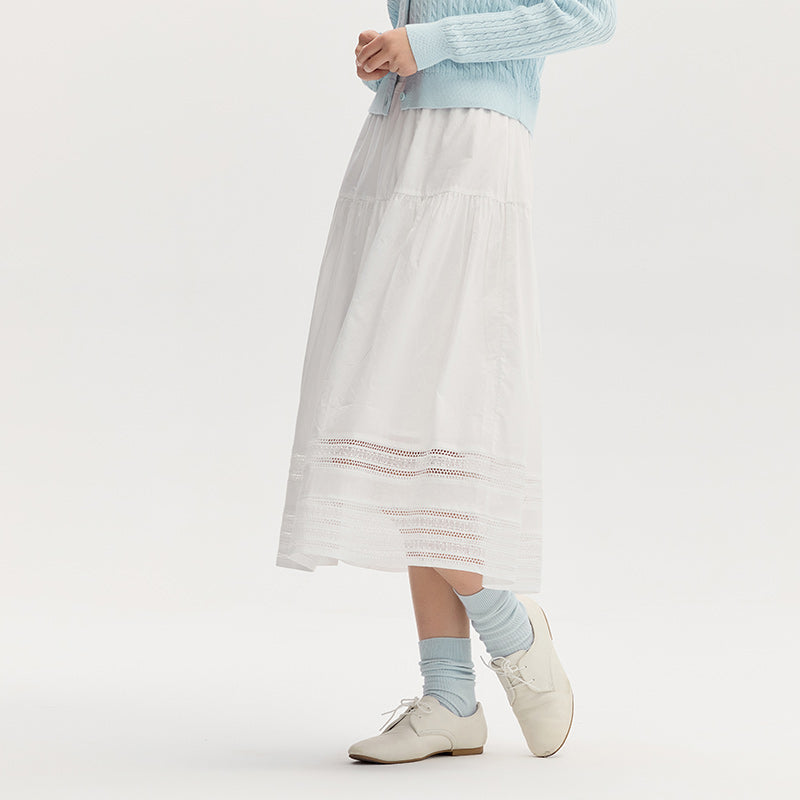 Falda midi elegante con dobladillo de encaje